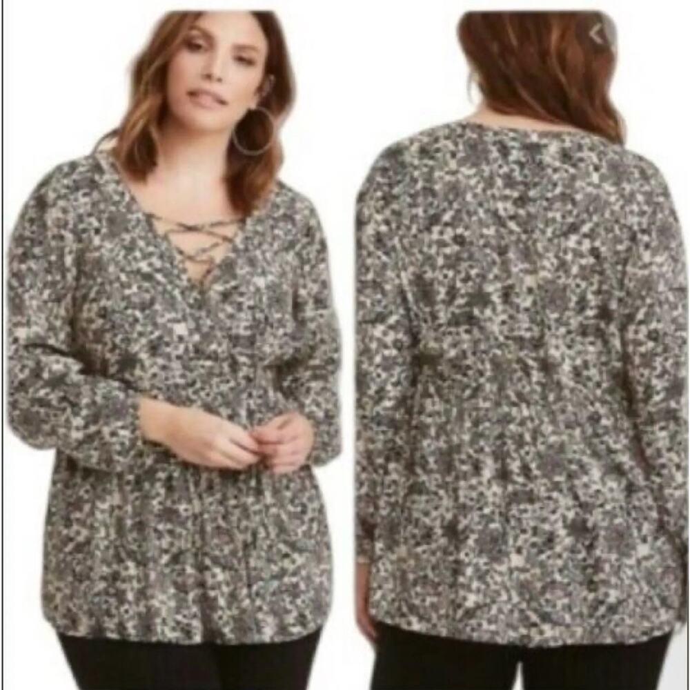 Torrid Peasant Top Tie Neck Chiffon Floral Black‎ White Size 1X